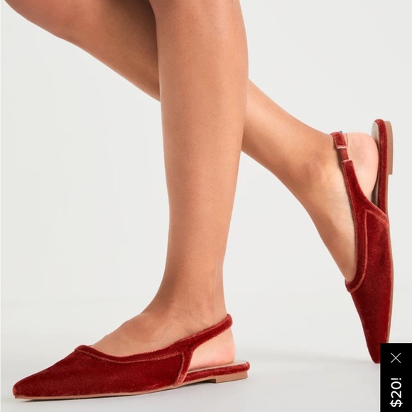 NWT Lulus Red Flats - Picture 2 of 2